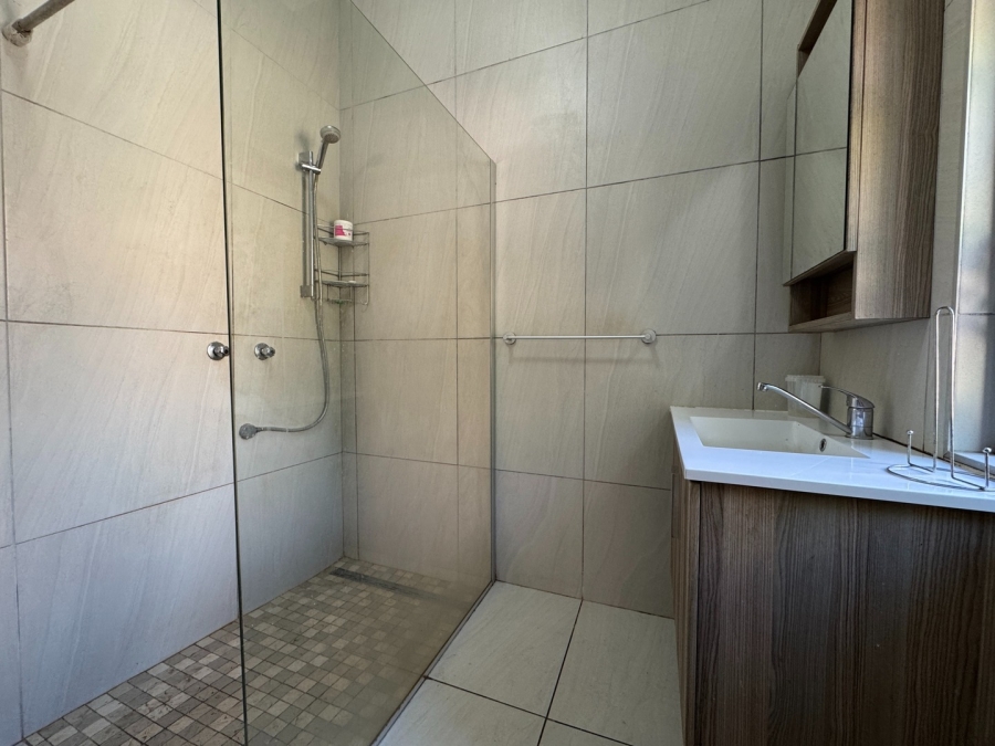 To Let 2 Bedroom Property for Rent in Observatory Western Cape